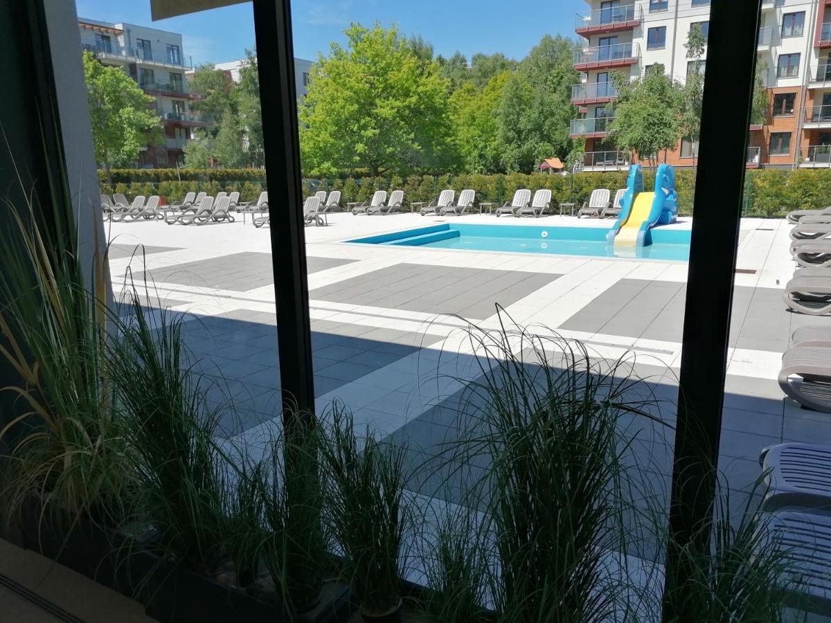 Morze Kolobrzeg Basen Kryty Apartment Exterior photo